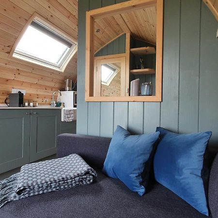 Odli Glamping - Luxury Glamping Pod Villa Welshpool Exteriör bild